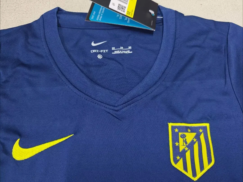 MAILLOT ENFANT ATLETICO-MADRID EXTÉRIEUR 2025/2026