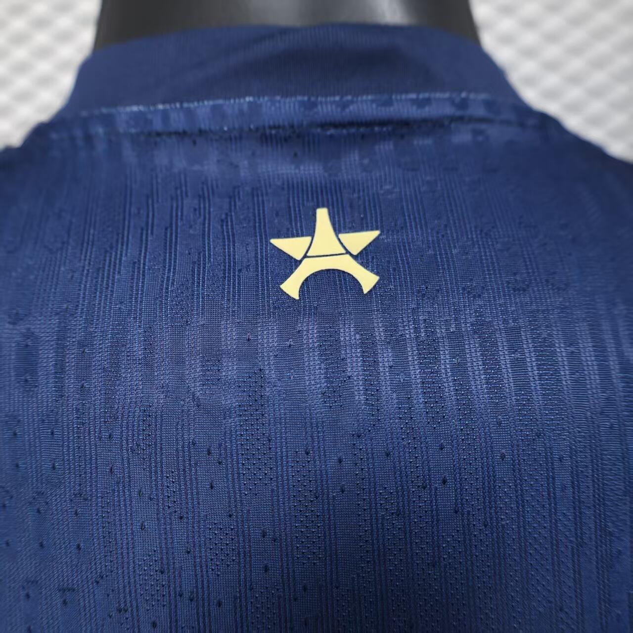 MAILLOT PARIS SG DOMICILE AVEC ÉTOILE 2025/2026