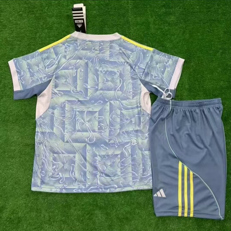 MAILLOT ENFANT JUVENTUS EXTÉRIEUR 2025/2026