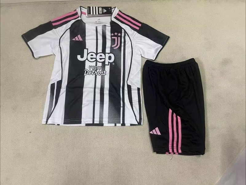 MAILLOT ENFANT JUVENTUS DOMICILE 2025/2026