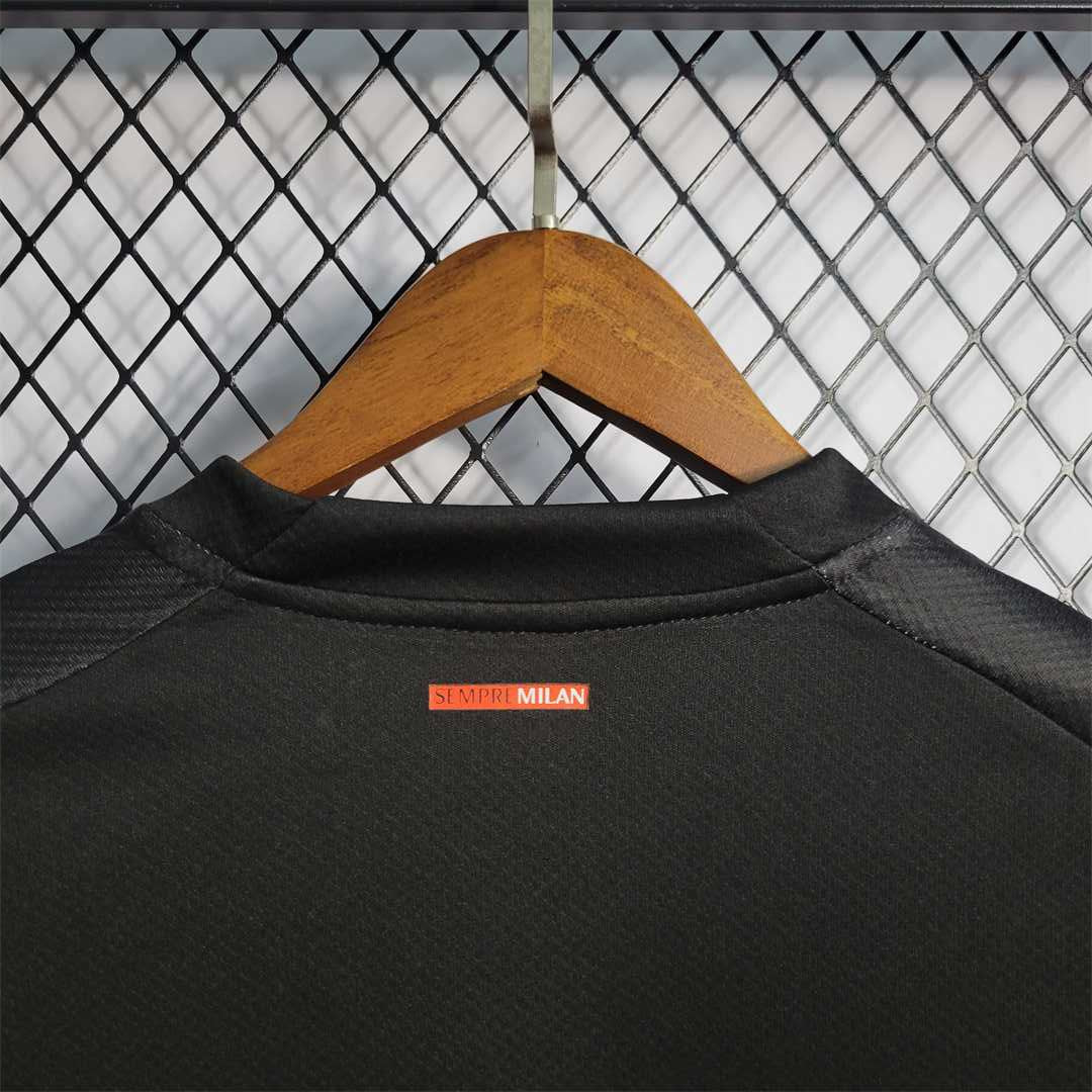 MAILLOT AC MILAN DOMICILE 2022/2023 VERSION MANCHES LONGUES