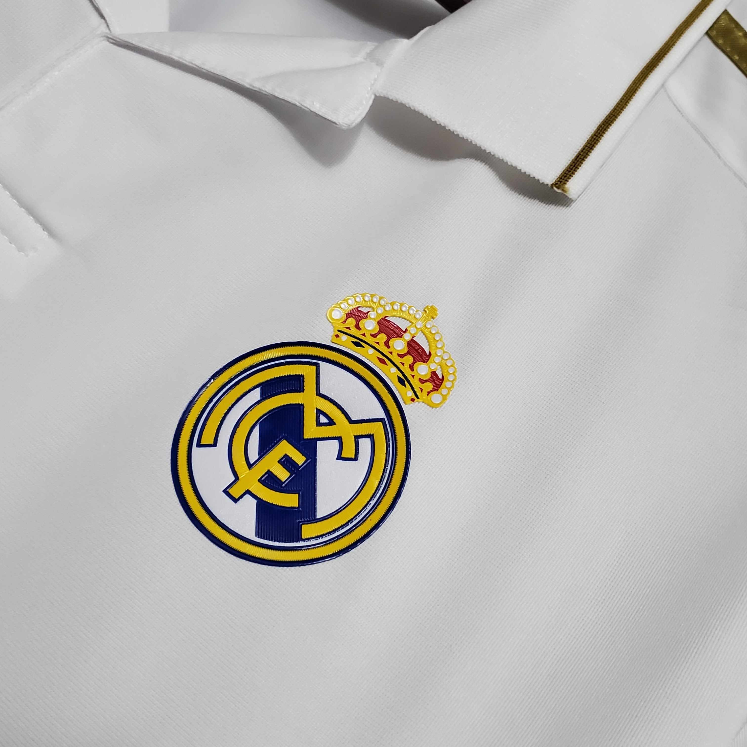 MAILLOT REAL MADRID DOMICILE 2011/2012 VERSION MANCHES LONGUES
