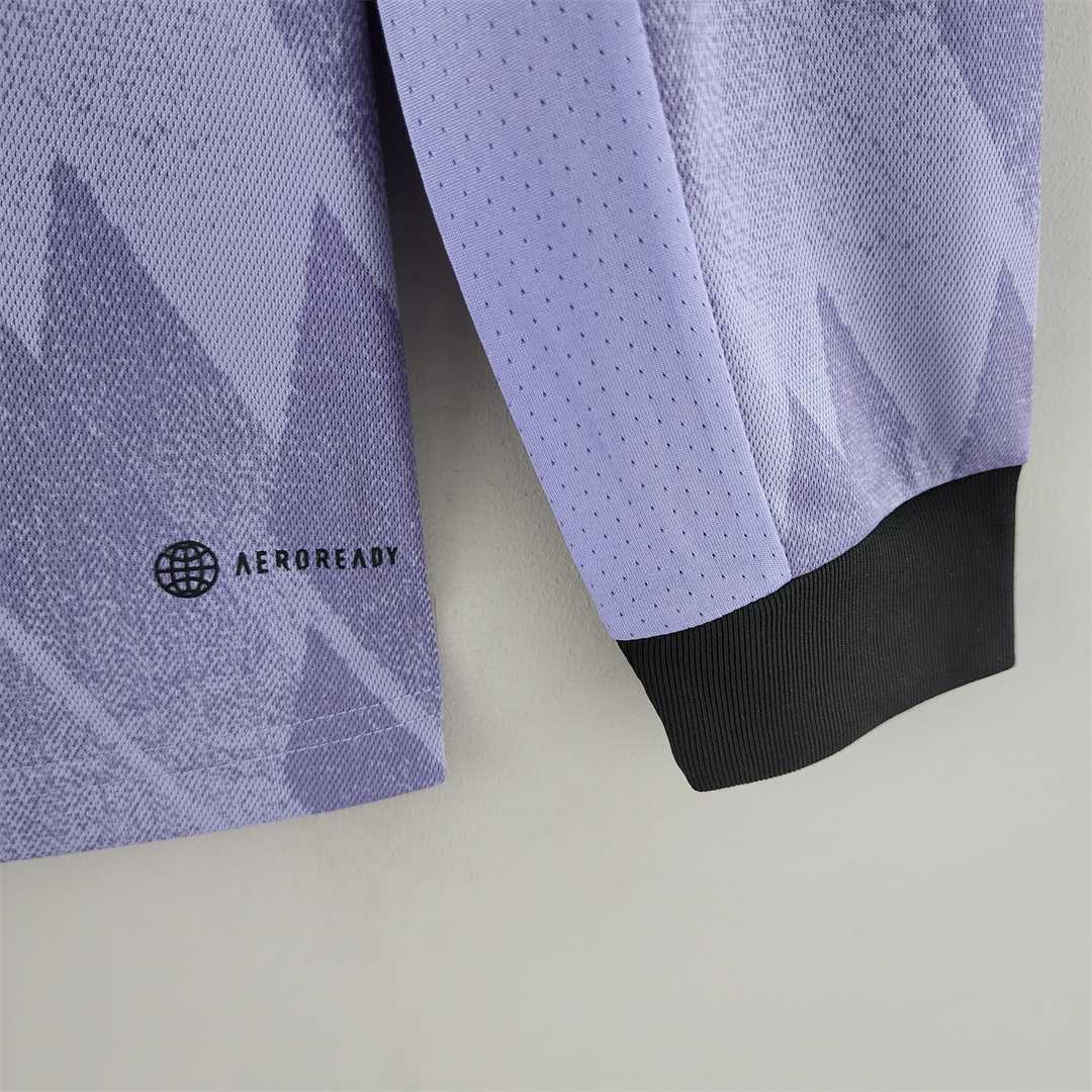 MAILLOT REAL MADRID EXTÉRIEUR 2022/2023 VERSION MANCHES LONGUES