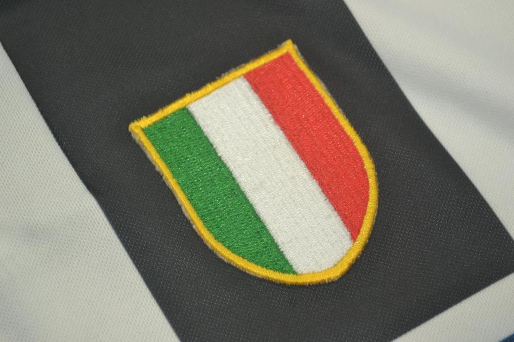 MAILLOT RETRO JUVENTUS DOMICILE 1997/1998 VERSION MANCHES LONGUES