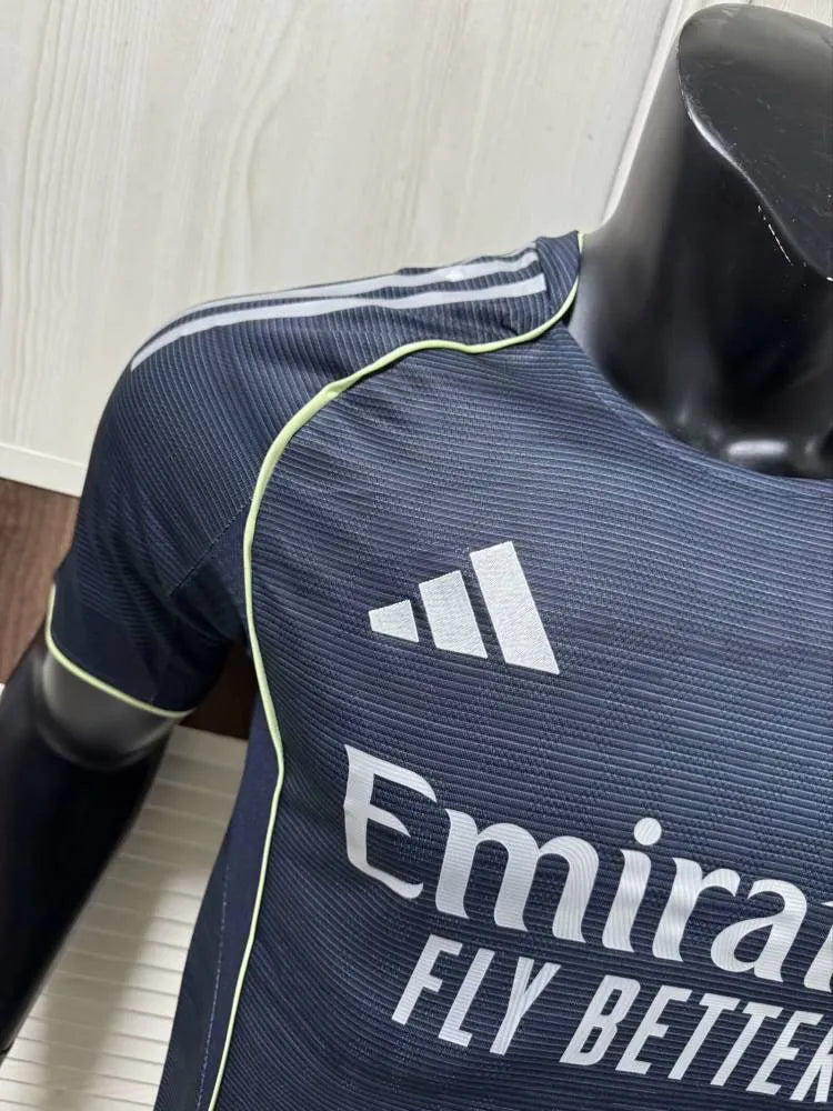 MAILLOT RÉAL MADRID EXTÉRIEUR 2025/2026
