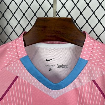MAILLOT PARIS SG ÉDITION SPÉCIALE ROSE 2025/2026