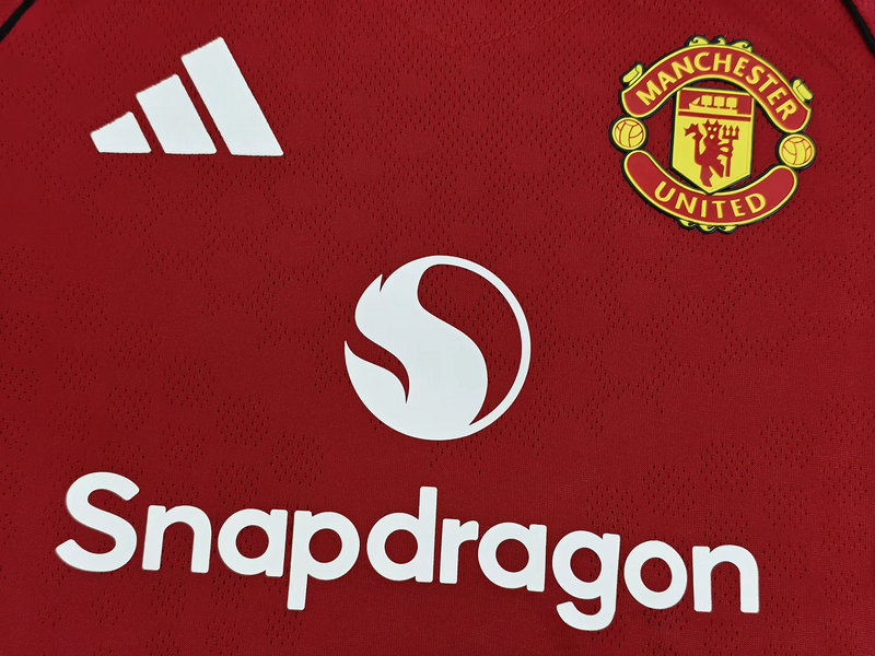 MAILLOT ENFANT MANCHESTER UNITED DOMICILE 2025/2026