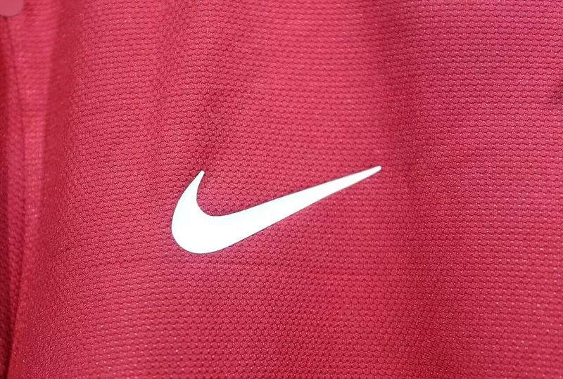 MAILLOT PORTUGAL DOMICILE VERSION MANCHES LONGUES 2012