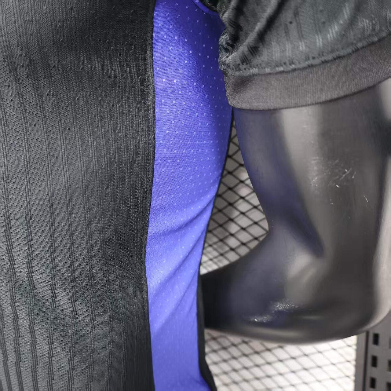 MAILLOT BARCELONE ÉDITION SPÉCIALE VIOLET