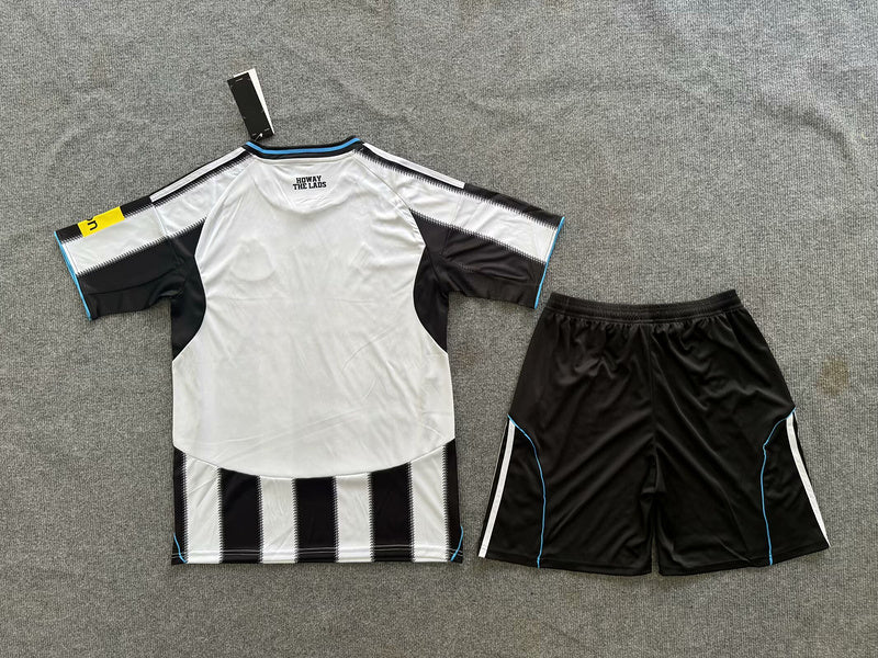 MAILLOT ENFANT NEWCASTLE DOMICILE 2025/2026