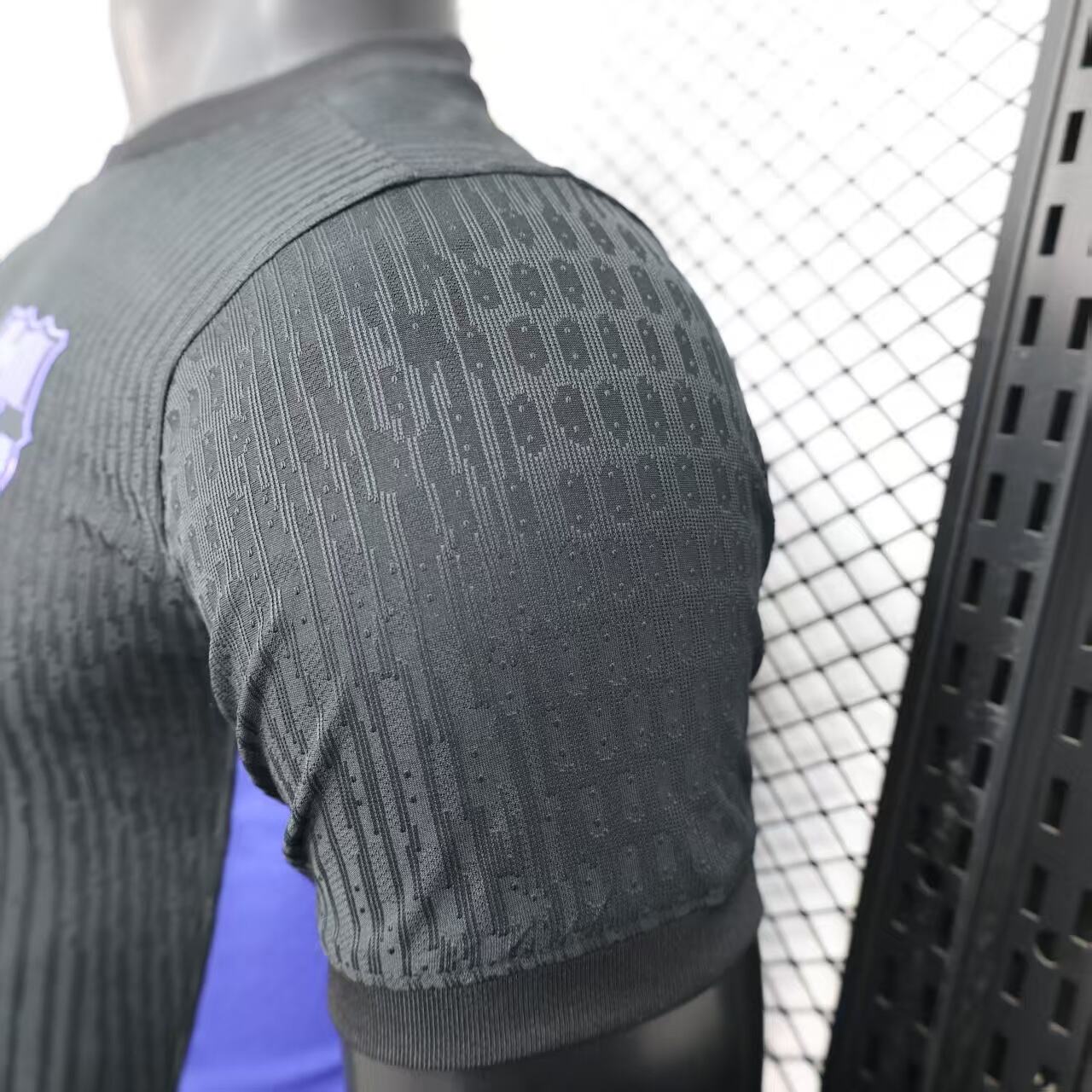 MAILLOT BARCELONE ÉDITION SPÉCIALE VIOLET