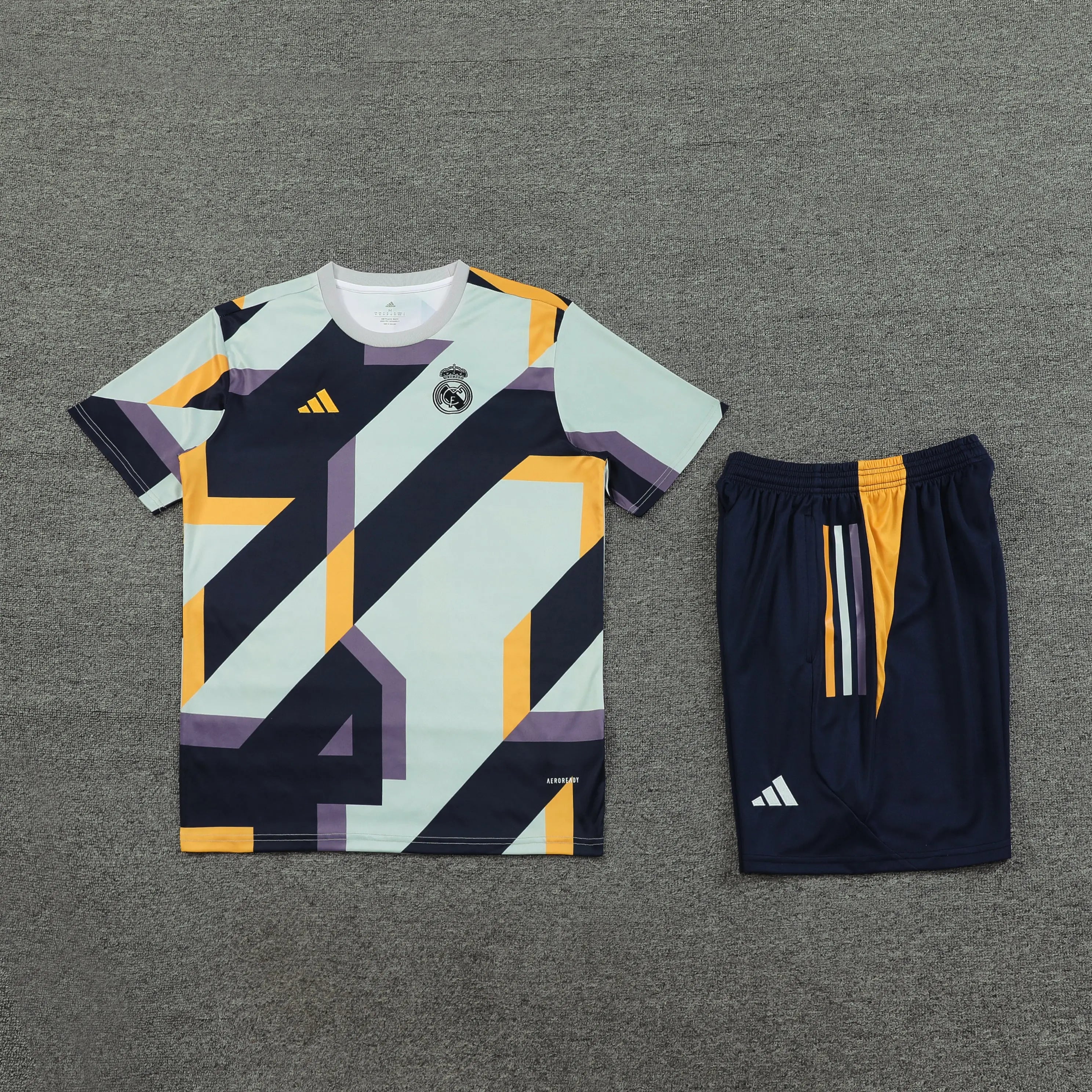 Ensemble Real Madrid 2025