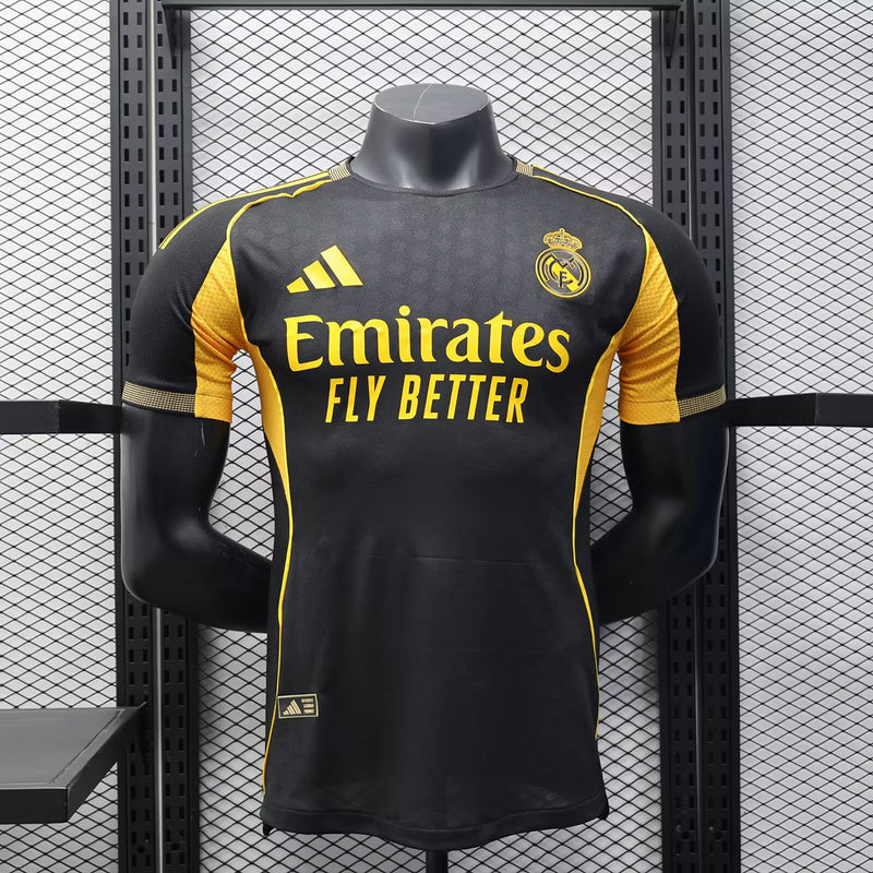 MAILLOT RÉAL MADRID NOIR ÉDITION SPÉCIALE 2025/2026
