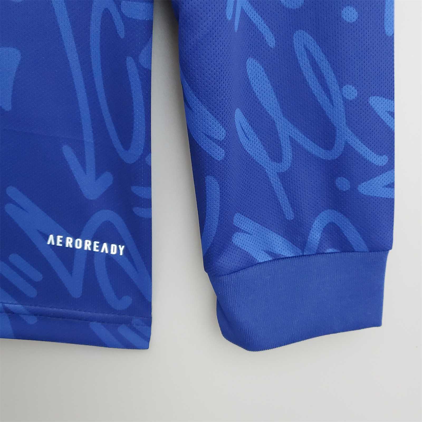 MAILLOT REAL MADRID EXTÉRIEUR 2021/2022 VERSION MANCHES LONGUES