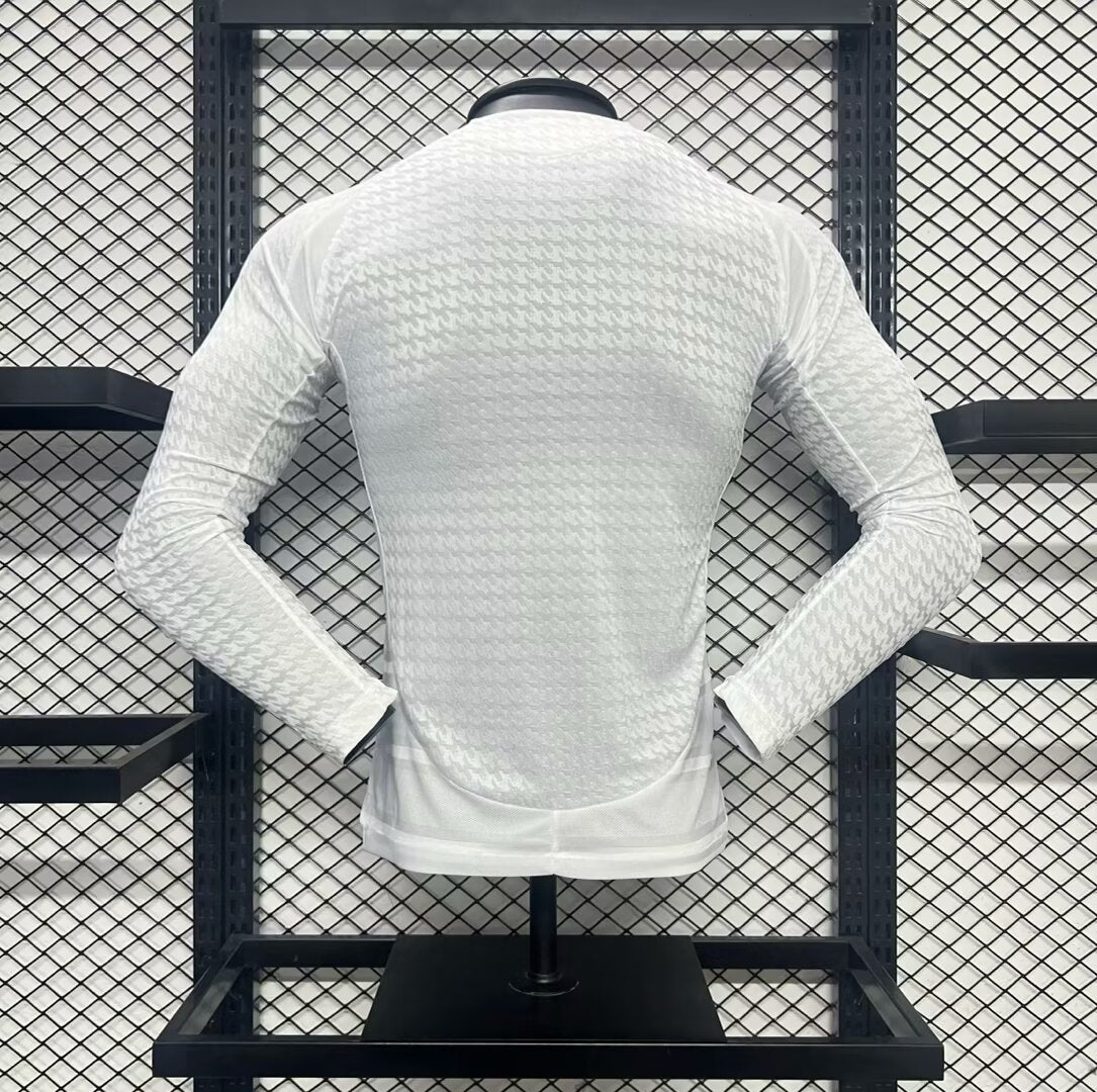 MAILLOT REAL MADRID DOMICILE 2024/2025 VERSION MANCHES LONGUES