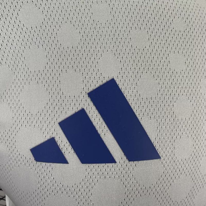 MAILLOT LEEDS DOMICILE 2025/2026