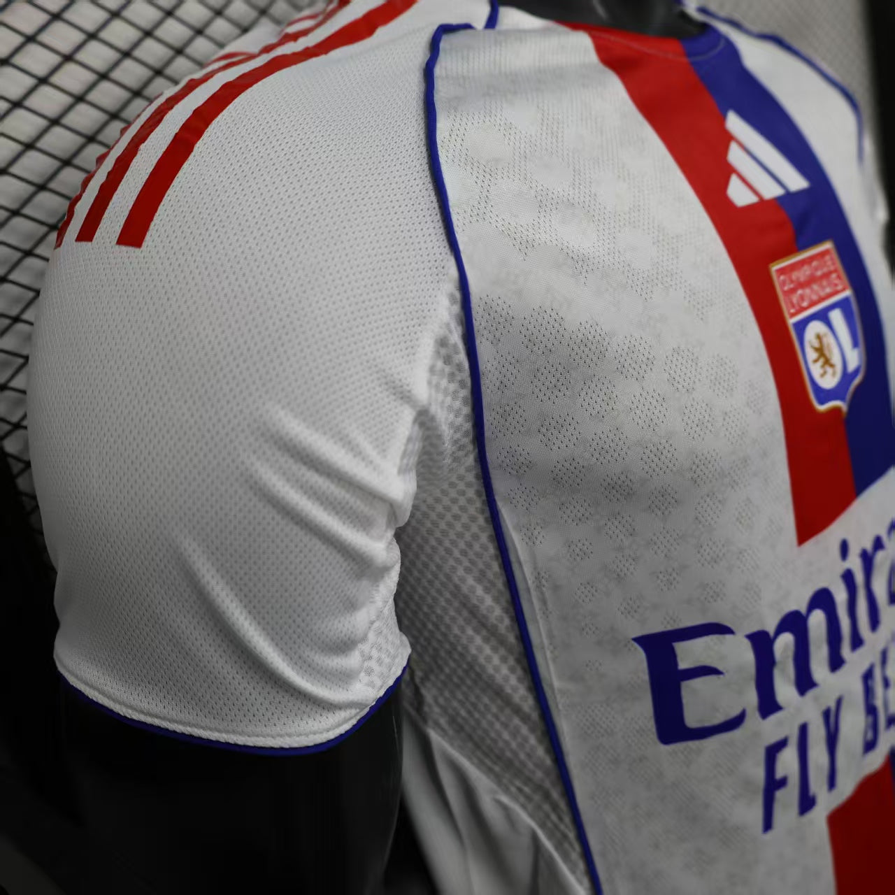 MAILLOT OLYMPIQUE LYONNAIS DOMICILE 2025/2026