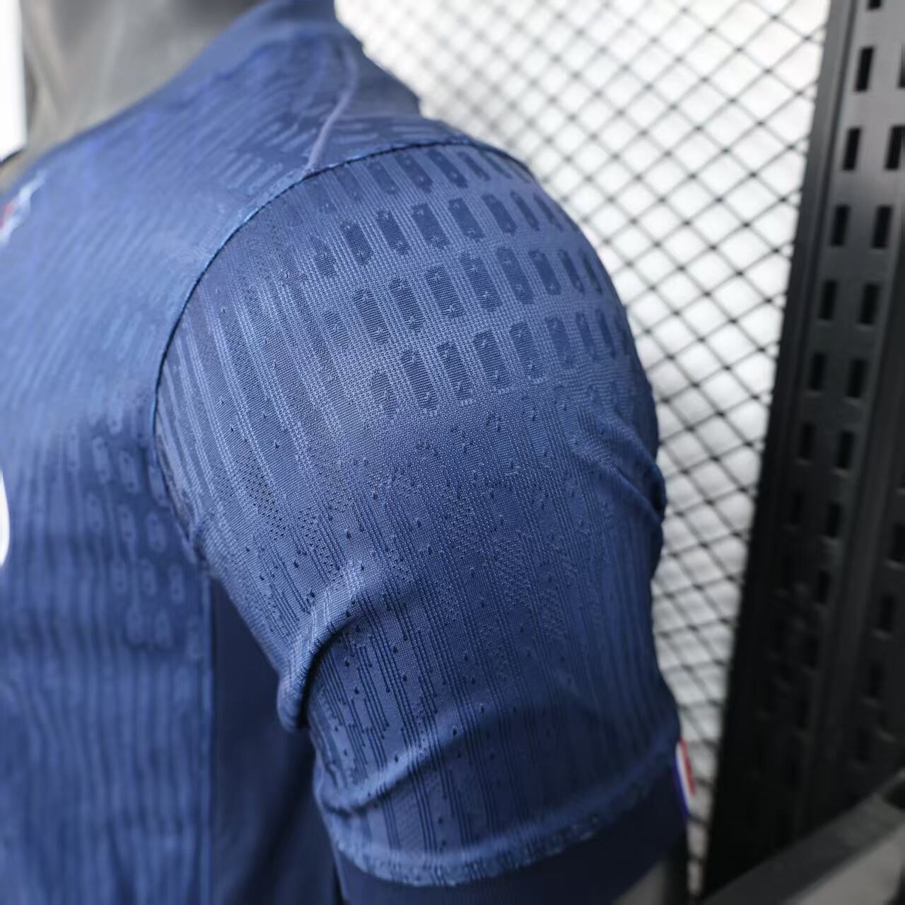 MAILLOT PARIS SG DOMICILE AVEC ÉTOILE 2025/2026